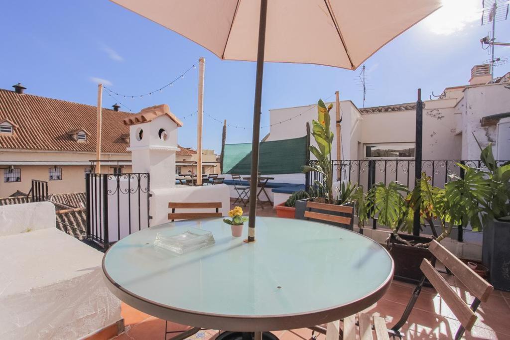 Gasthuis Barbatuke - Art & Hostel Málaga