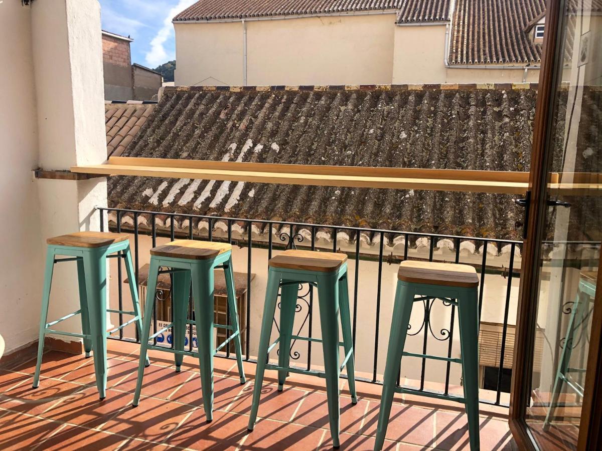 Gasthuis Barbatuke - Art & Hostel Málaga