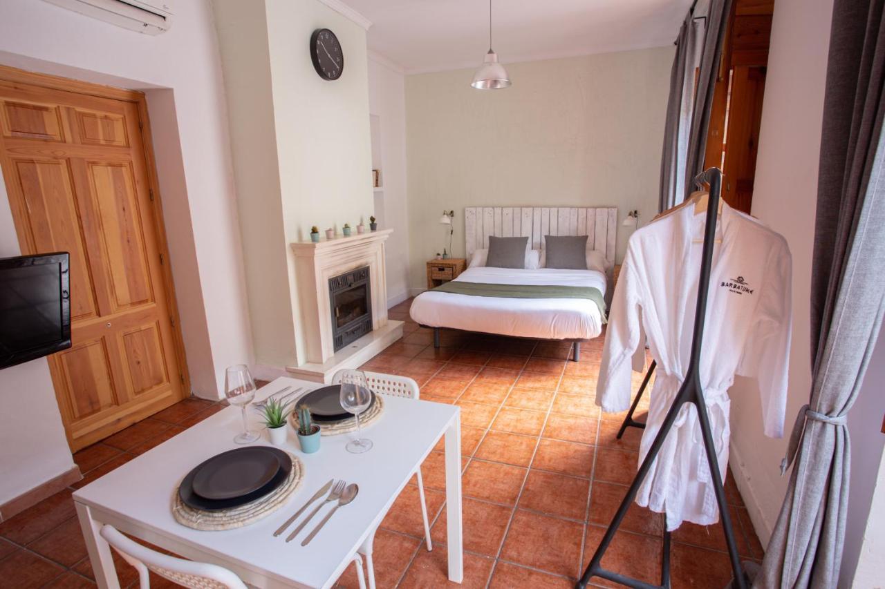 Gasthuis Barbatuke - Art & Hostel Málaga